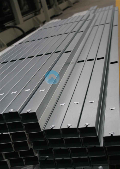 母線(xiàn)槽冷彎生產(chǎn)線(xiàn)